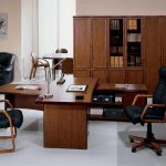 كراسي مكتب جلدية