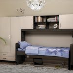 محول السرير الجدول لمراهق