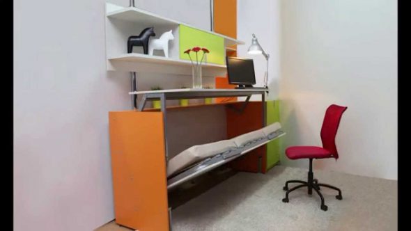 الجدول - سرير محول في المنزل