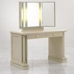 غرفة خلع الملابس مع البلورات