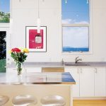 شريط البراز مع مقاعد غير عادية