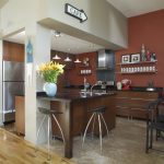 شريط البراز في شقة الاستوديو