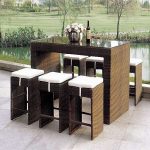 شريط مكافحة وكراسي الخوص