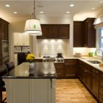 مجموعة المطبخ كبيرة