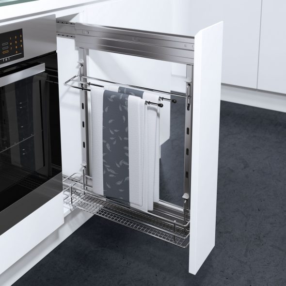 زجاجة مع المناشف