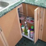 حامل زجاجة الزاوي ضيق