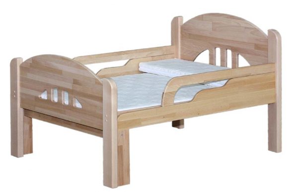 سرير الطفل أنا تنمو