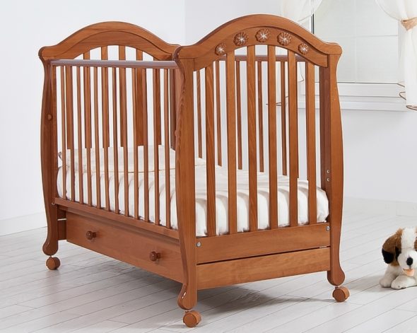 سرير كلاسيكي