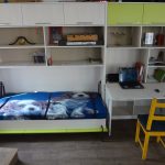 الحضانة الرهيبة مع السرير المدمج