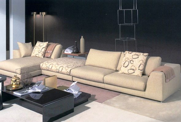 التقسيم أريكة على النقيض