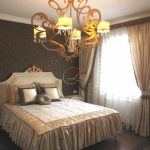 هوى سرير مزدوج الذهبي