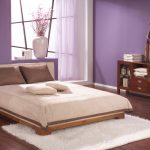 خلفية الأرجواني في غرفة النوم