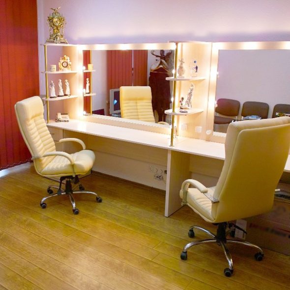 الجداول المكياج