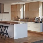 شجرة التكنولوجيا العالية في الداخل