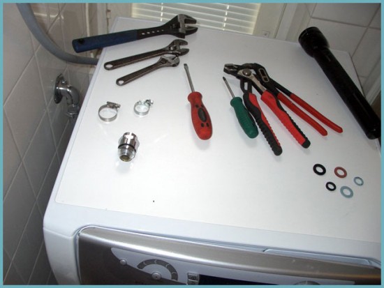 أدوات التثبيت