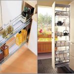 البضائع مكدسة