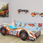 آلة سرير مشرق لصبي