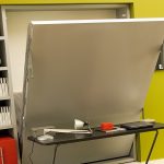 مكتب مع محول النائم