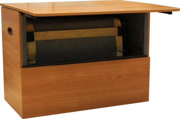 طاولة السرير