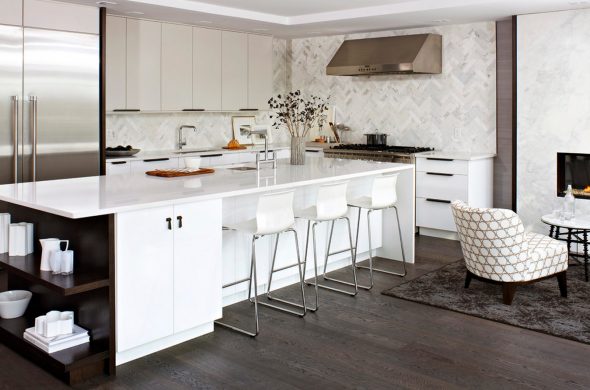 شريط براز معدني أبيض