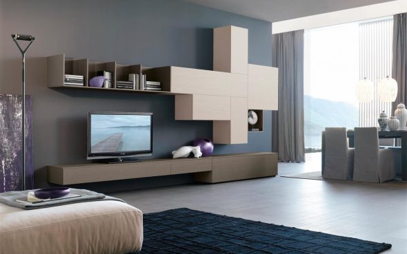 بساطتها في الداخل