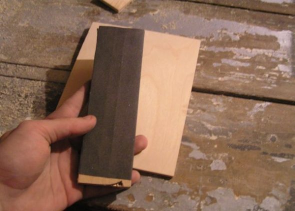 ورق زجاج على العارضة