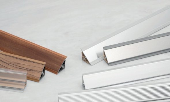 الألومنيوم والبلاستيك طيدة