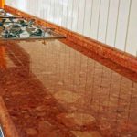 طيدة ​​الحجر إلى الطاولة