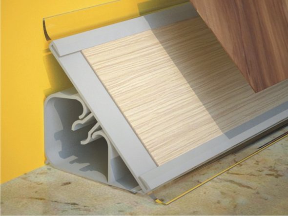 طيدة ​​إلى كونترتوب المطبخ