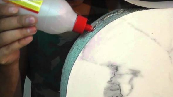 بولي كلوريد الفينيل حافة الإلتصاق