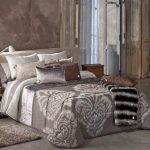 تغطية على السرير Antilo