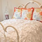 تغطية على الأثاث المنجد