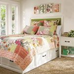 المفرش مخطط