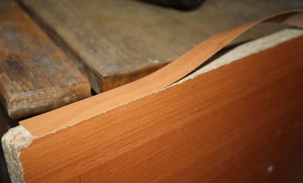 حافة تطبيقها على الحافة