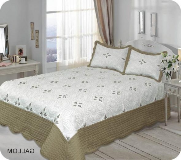 غطاء أنيق على صورة سرير مزدوج