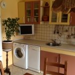 غسالة في زاوية المطبخ