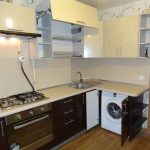 غسالة مدمجة في المطبخ