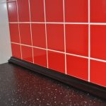 تعيين الجدول أعلى طيدة سوداء