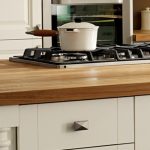 رقاقة أعلى في المطبخ