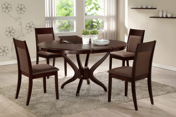 كراسي خشبية