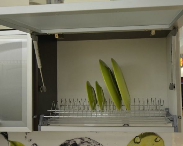 مجفف على الحائط