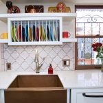 تجفيف في خزانة فوق الحوض