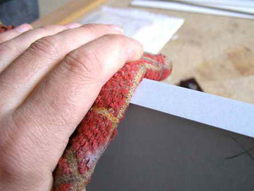 إزالة الغراء الزائد