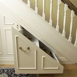 أدراج تحت الدرج