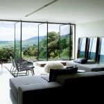 3 مرايا في الداخل