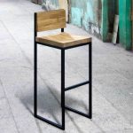 شريط البراز بيديه من الأنبوب