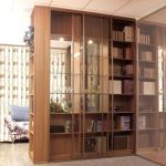 خزائن على الوجهين