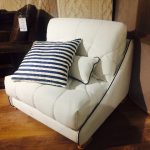 سرير كرسي لأجل أبيض