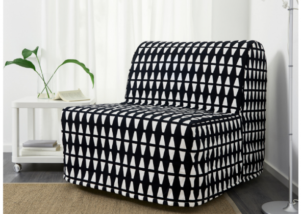 كرسي السرير في الغطاء