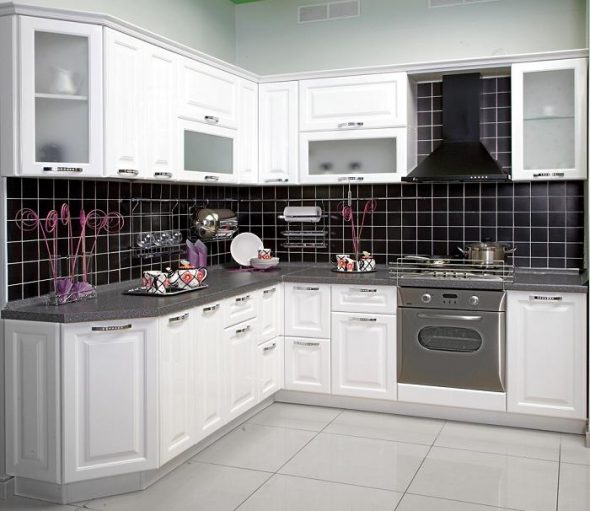 وحدات المطبخ الأبيض